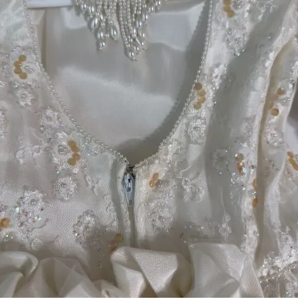 Vintage Ivory Tulle & Lace Flower Girl Dress with Rosette Back & Pearl Detail - Picture 13 of 16